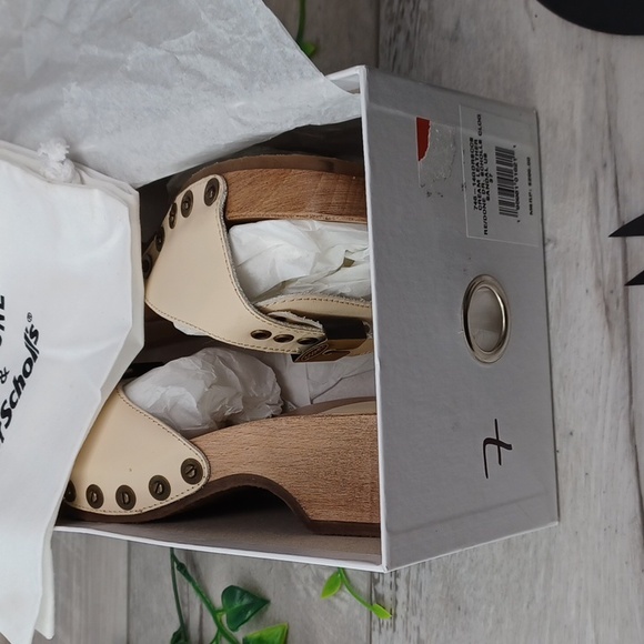 Dr.  Scholl's & RE/DONE Cream Leather Clog NIB - Picture 8 of 9